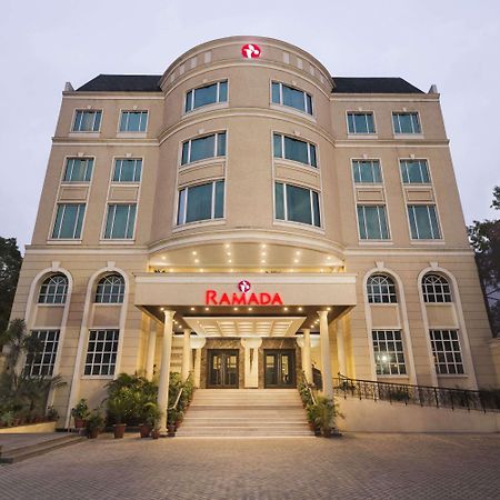 Ramada By Wyndham Jalandhar City Center Exterior foto